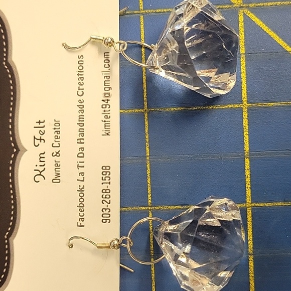 Clear Catheral Dangle Earrings - Picture 1 of 2